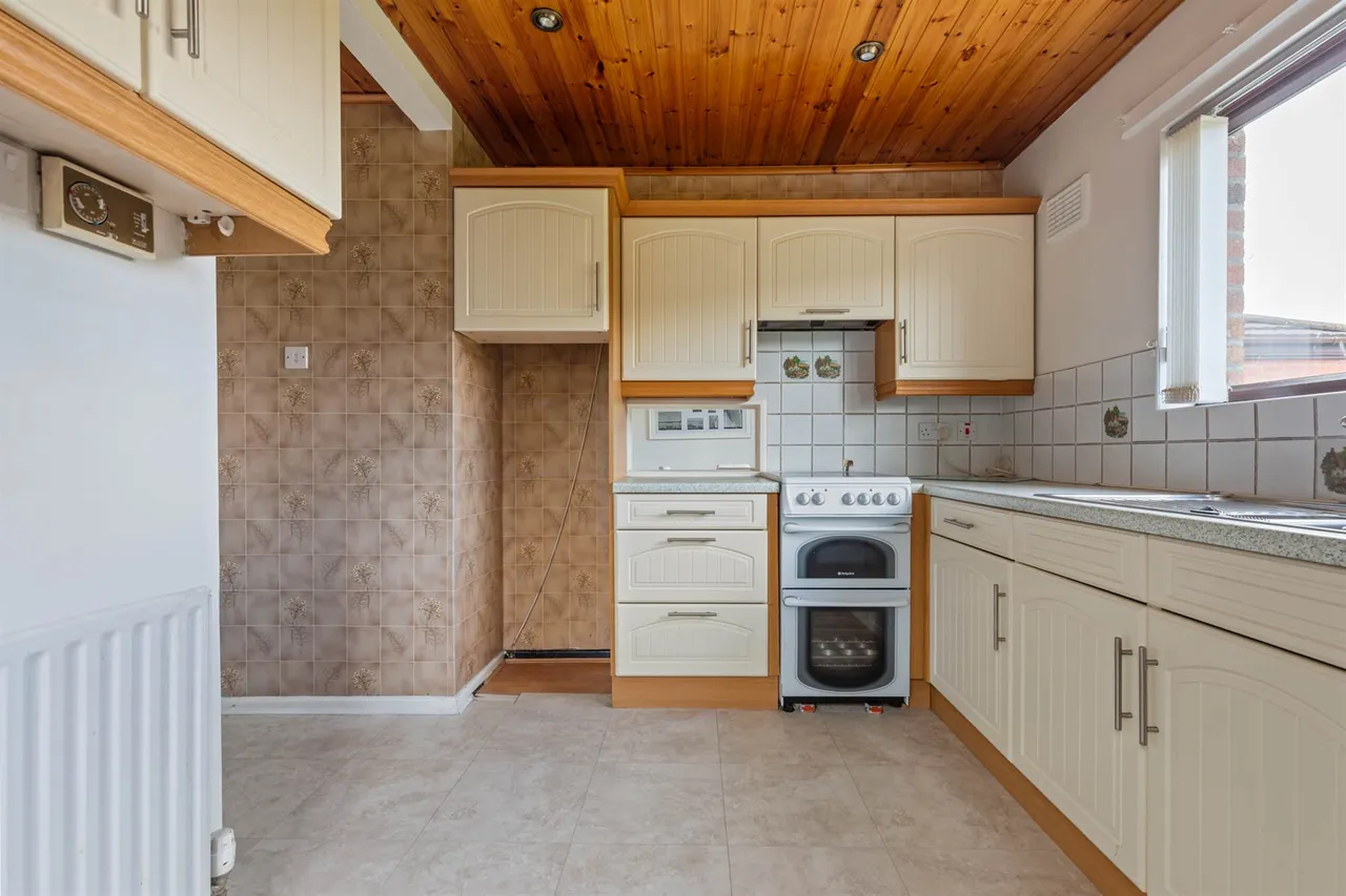 Knockwood Crescent, Belfast, BT5, photo 8