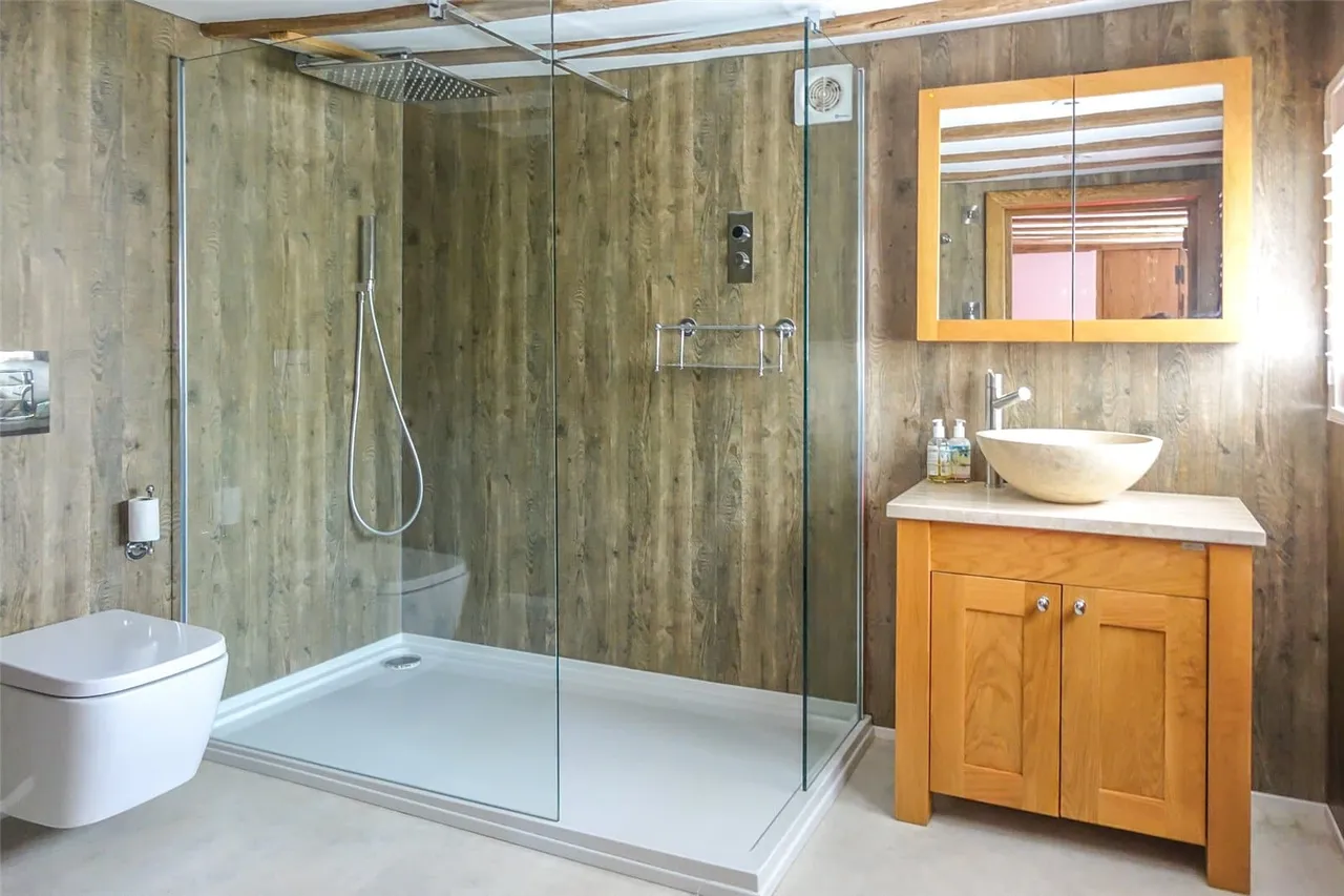 High Street, Burwash, TN19, photo 10