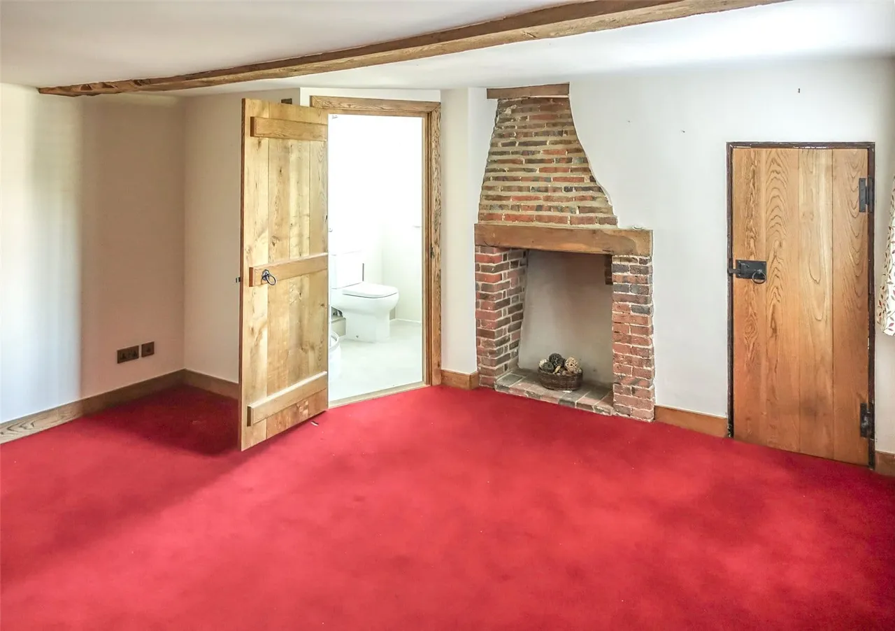 High Street, Burwash, TN19, photo 11