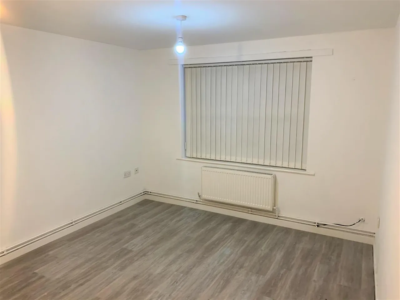 Francine Close, Liverpool, L3, photo 4