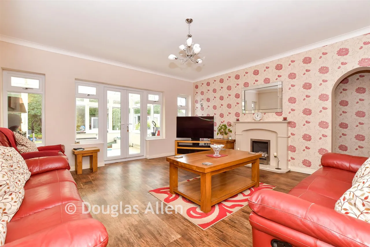 Alfred Gardens, Wickford, SS11, photo 7