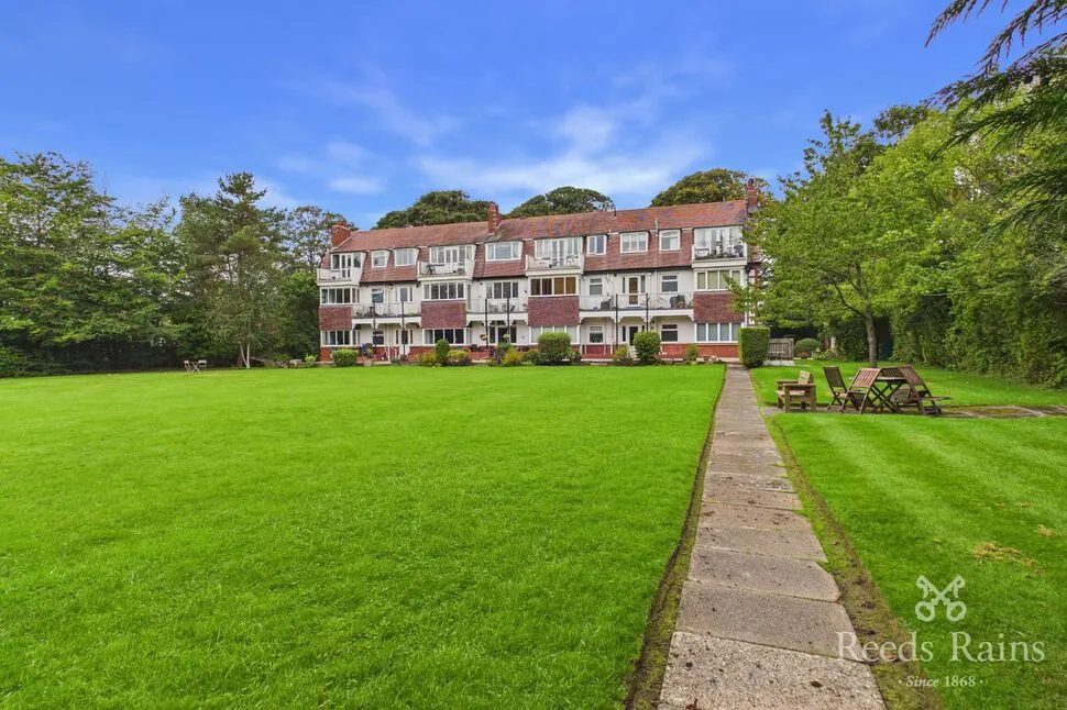 Moorland Road, Poulton-le-Fylde, FY6, photo 11