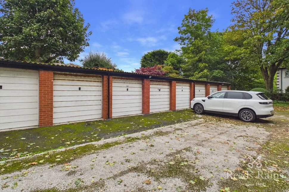Moorland Road, Poulton-le-Fylde, FY6, photo 14