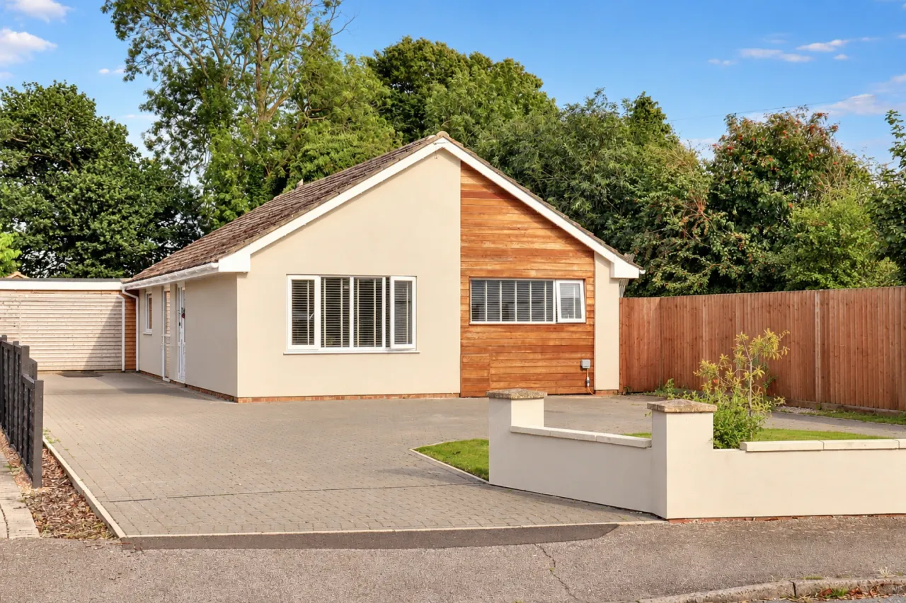 4 bed property for sale, The Pippins, Lowestoft