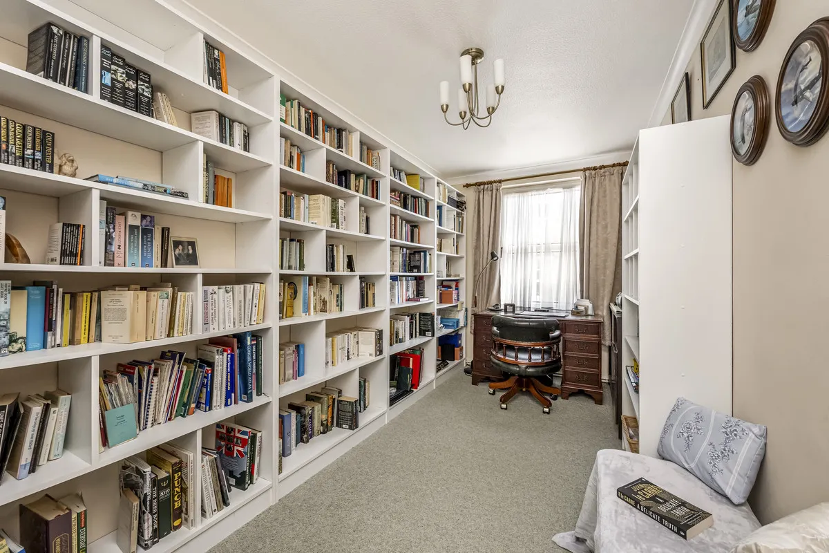 West Parade, Worthing, BN11, photo 11