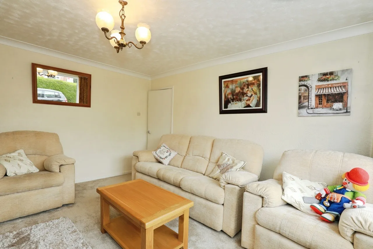 Woodnoth Drive, Shavington, Crewe, Cheshire, CW2, photo 6
