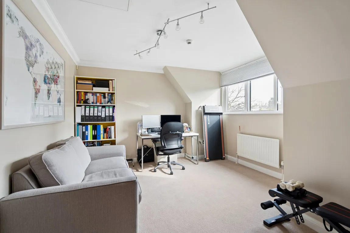 Viceroy Court, Northwood, HA6, photo 10