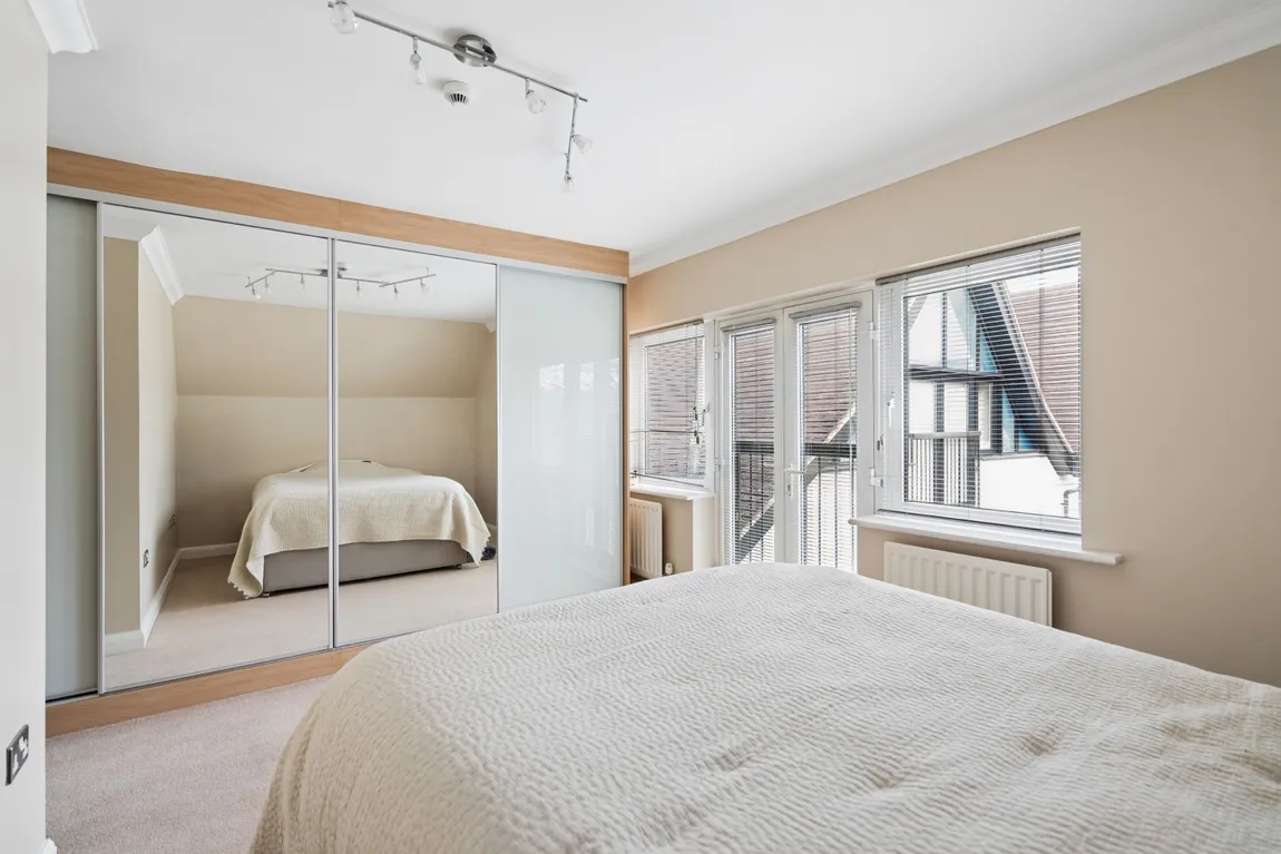 Viceroy Court, Northwood, HA6, photo 6