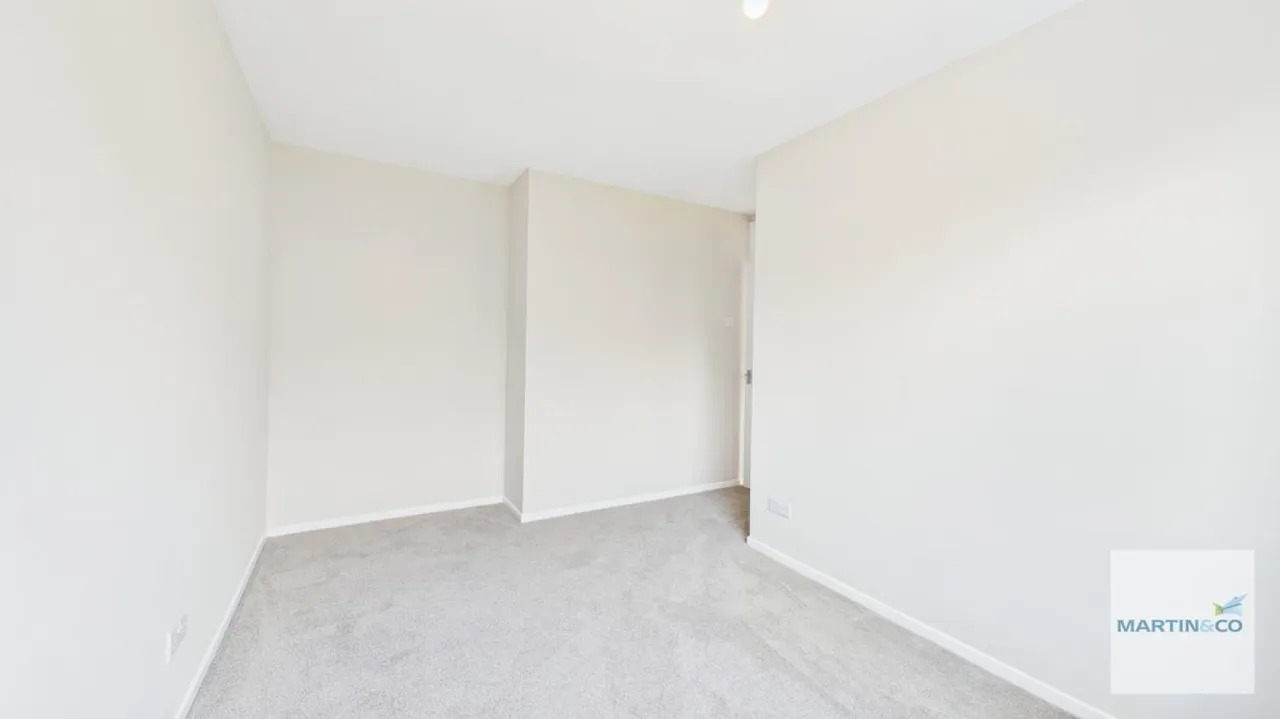 Norman Close, Tamworth, B79, photo 10