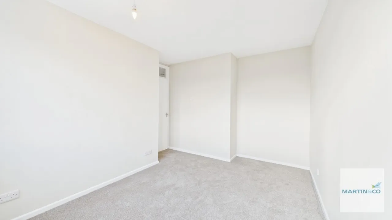 Norman Close, Tamworth, B79, photo 8
