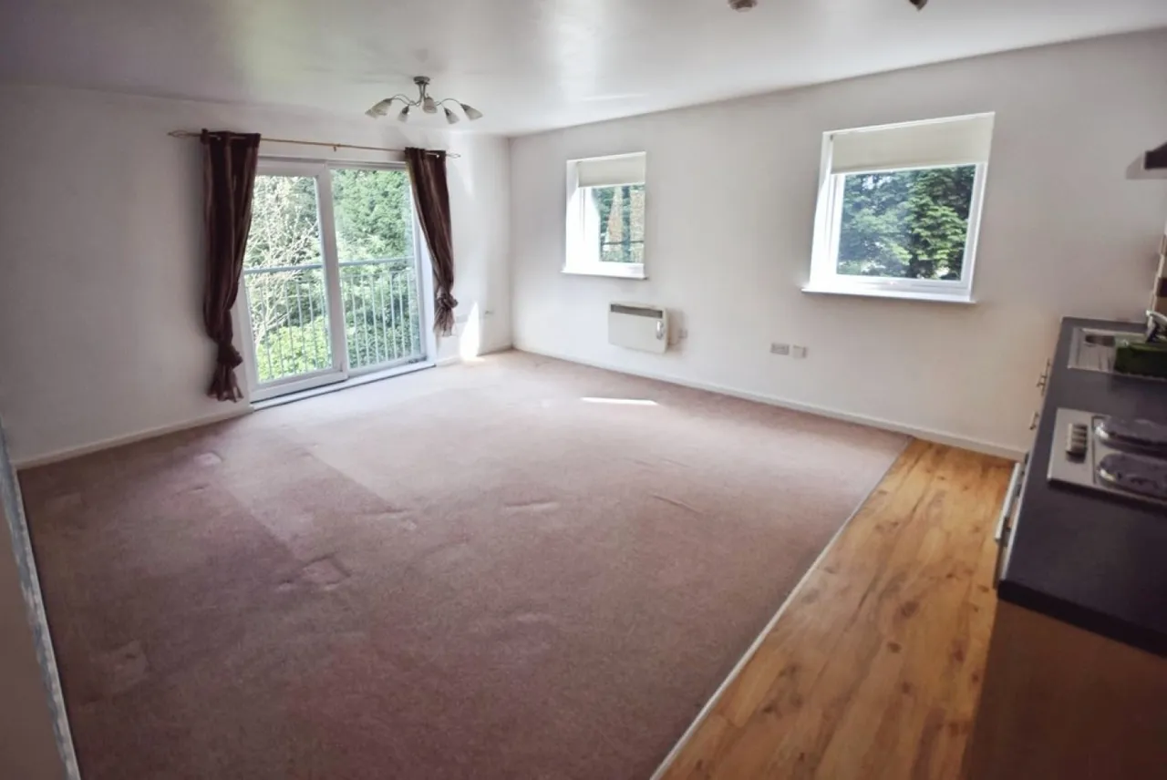 Tattershall Court, Etruria, photo 2