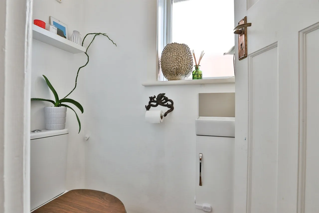 Saxonbury Road, Bournemouth, BH6, photo 19