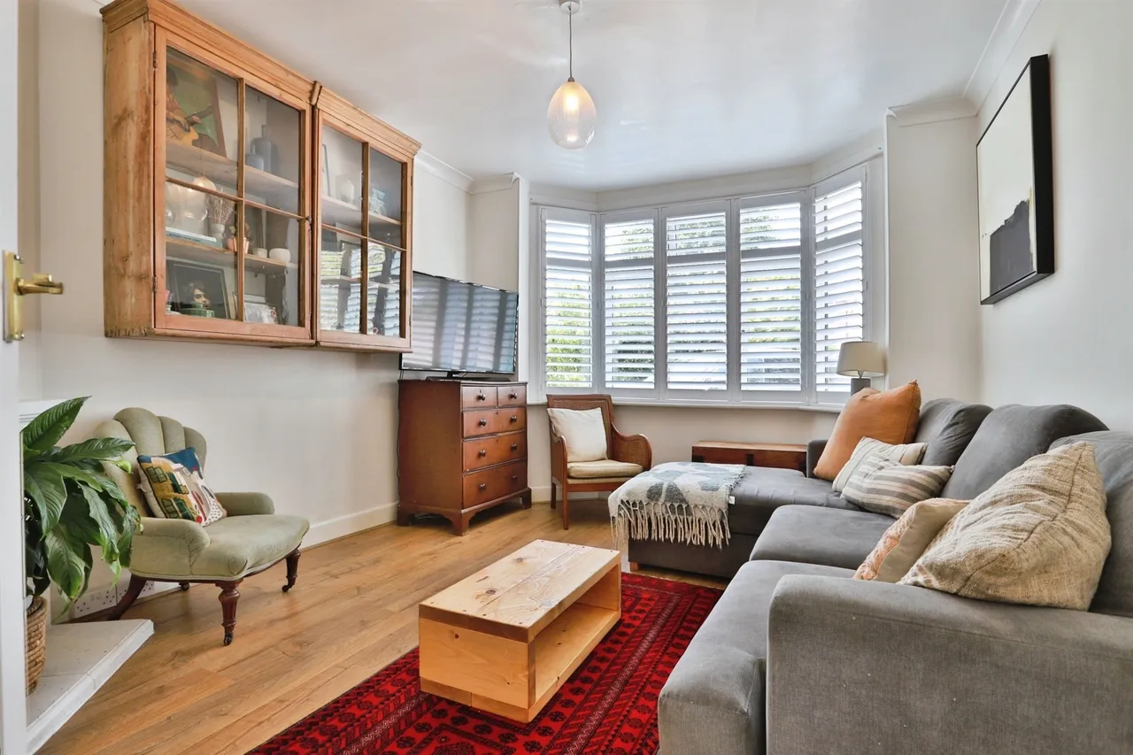 Saxonbury Road, Bournemouth, BH6, photo 3