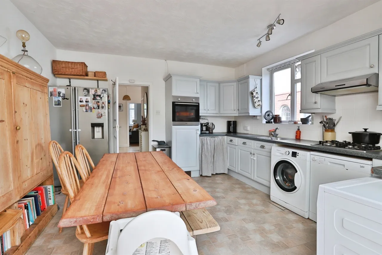 Saxonbury Road, Bournemouth, BH6, photo 5