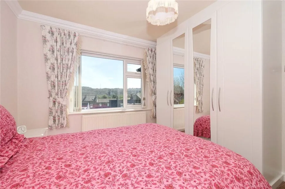 St. James Road, Baildon, West Yorkshire, BD17, photo 9