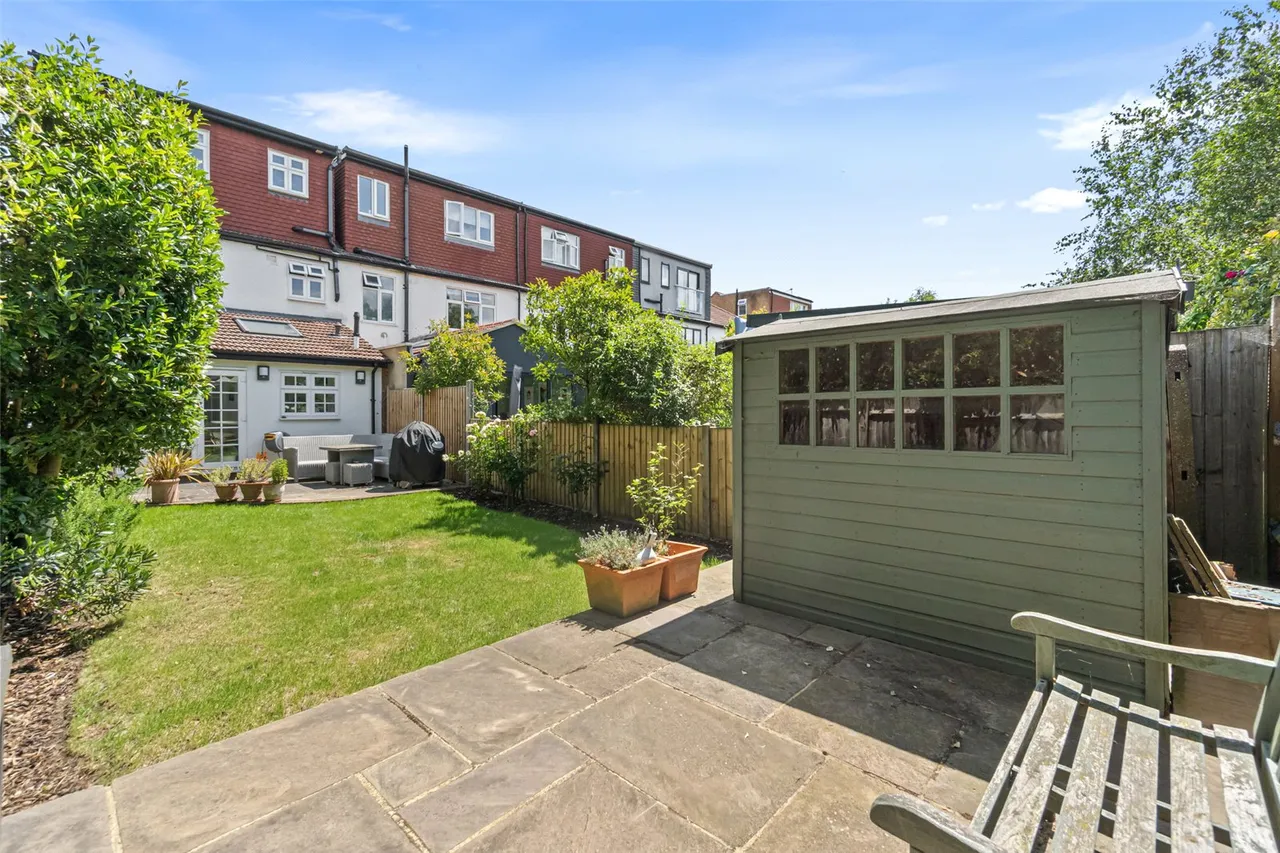 Cambridge Crescent, Teddington, TW11 8DX, photo 13