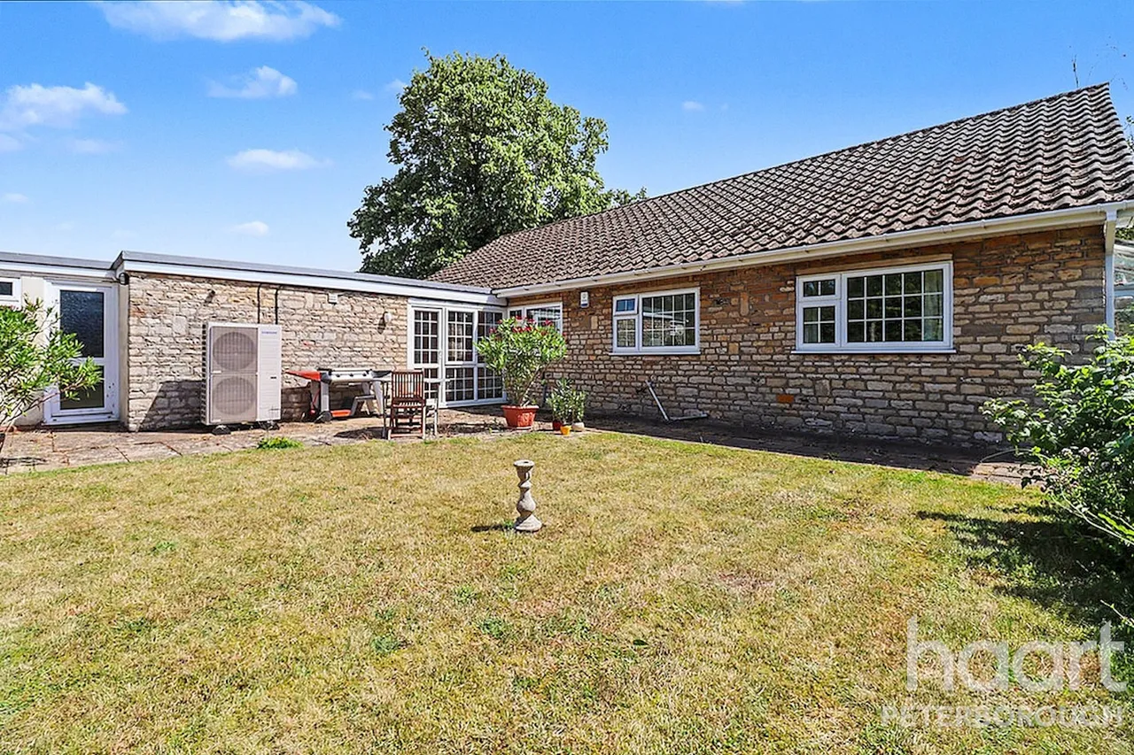 High Street, Maxey, PE6, photo 15