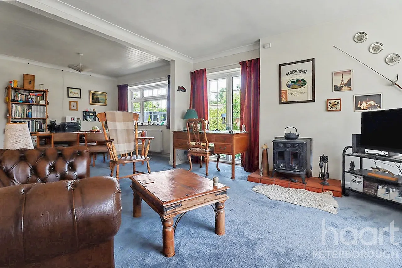 High Street, Maxey, PE6, photo 2