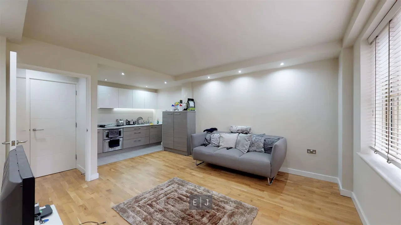 Charteris Road, Woodford Green, photo 4
