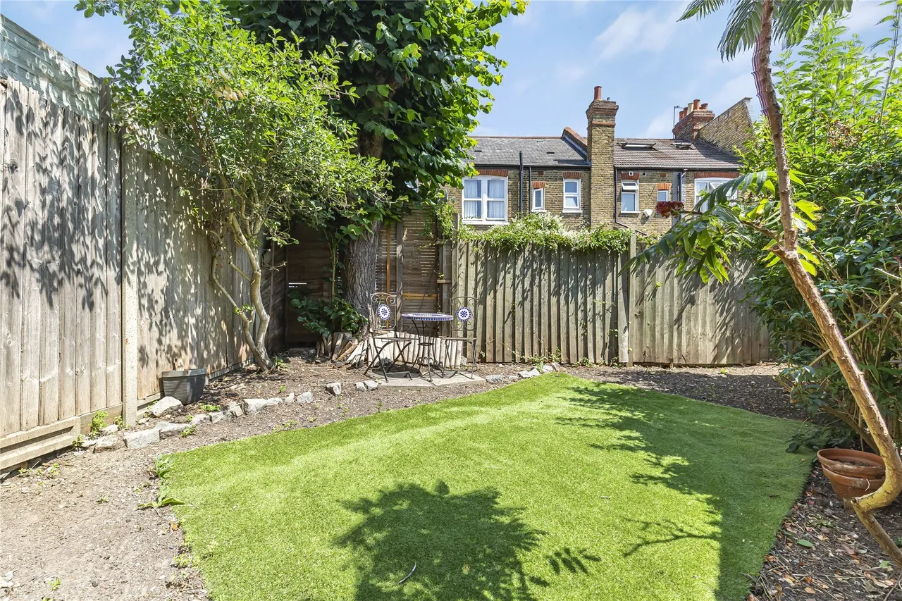 Mandrake Road, London, SW17, photo 2