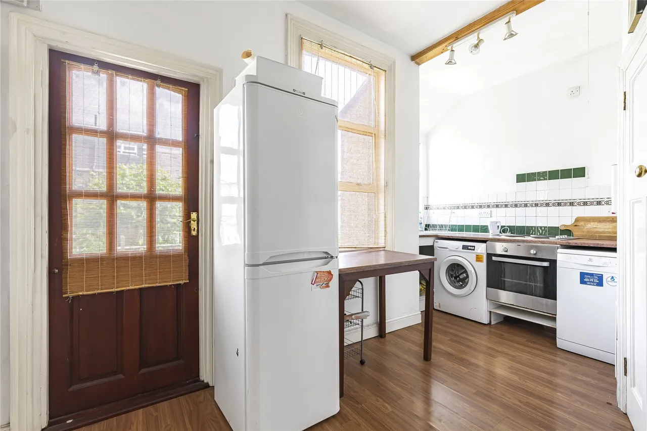 Mandrake Road, London, SW17, photo 7