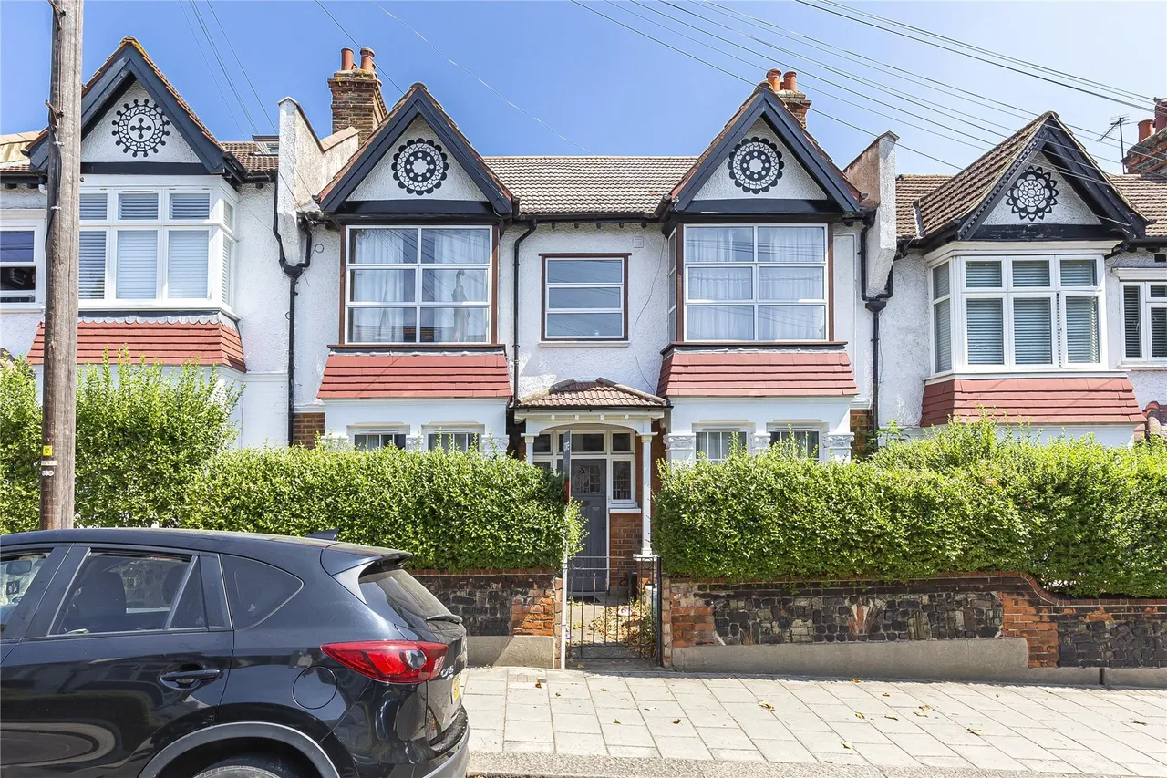 2 bed flat for sale — Mandrake Road, London, SW17