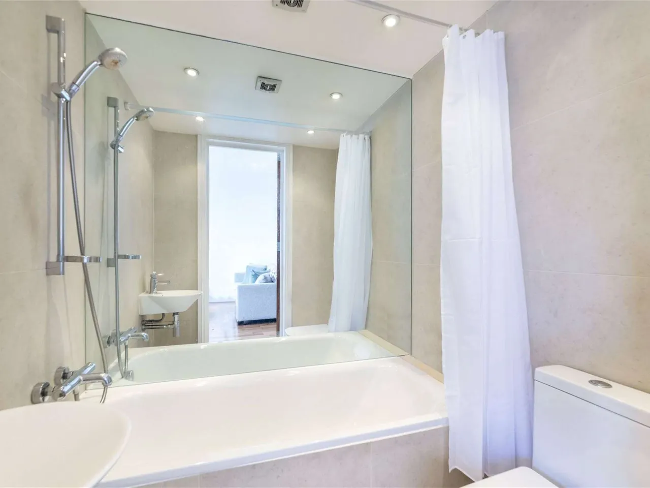 Castletown Road, Barons Court, W14, photo 6