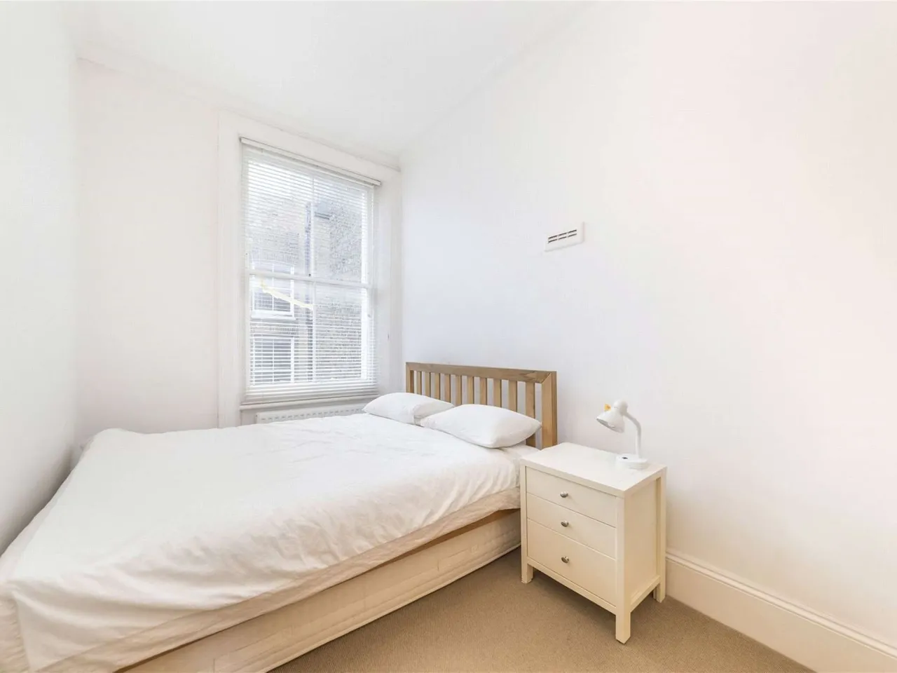 Castletown Road, Barons Court, W14, photo 5