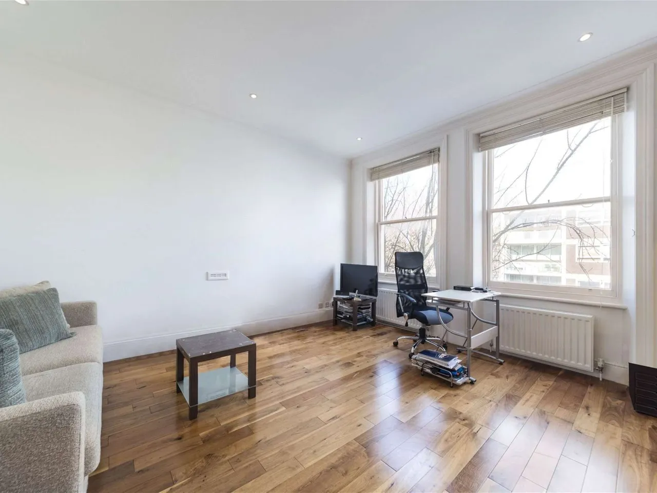 Castletown Road, Barons Court, W14, photo 3