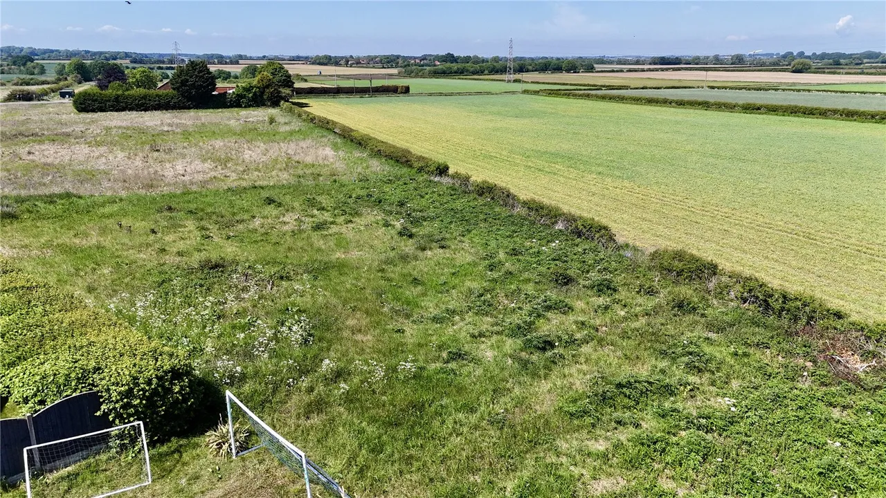 Cordeaux Close, Scotter, DN21, photo 8
