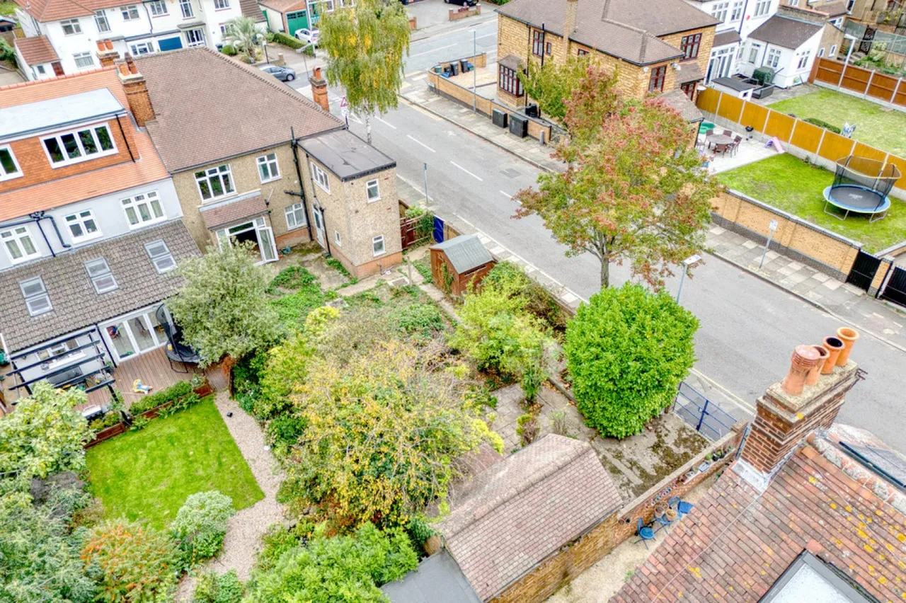 Redbridge Lane West, photo 9