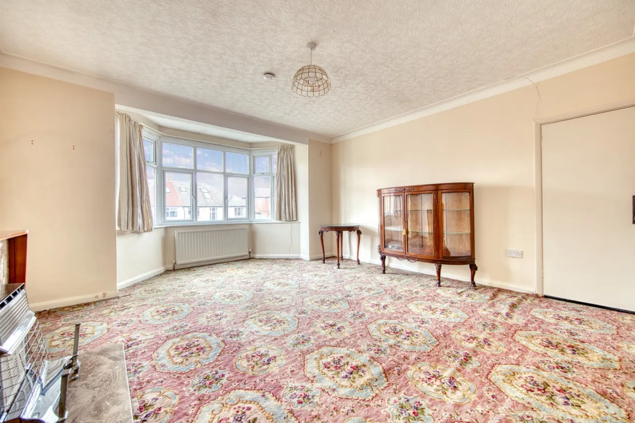 Redbridge Lane West, photo 10