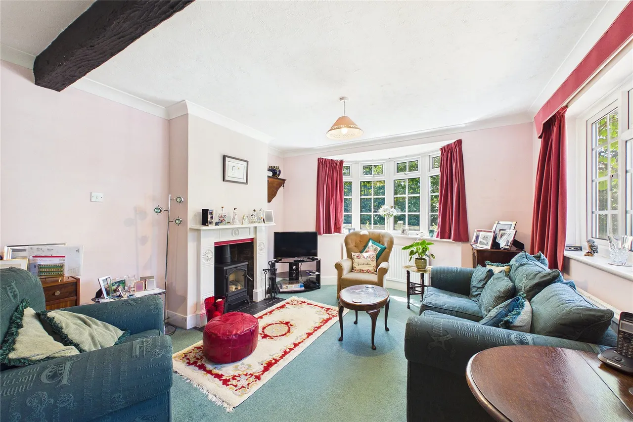 MacDonald Road, Lightwater, GU18, photo 4