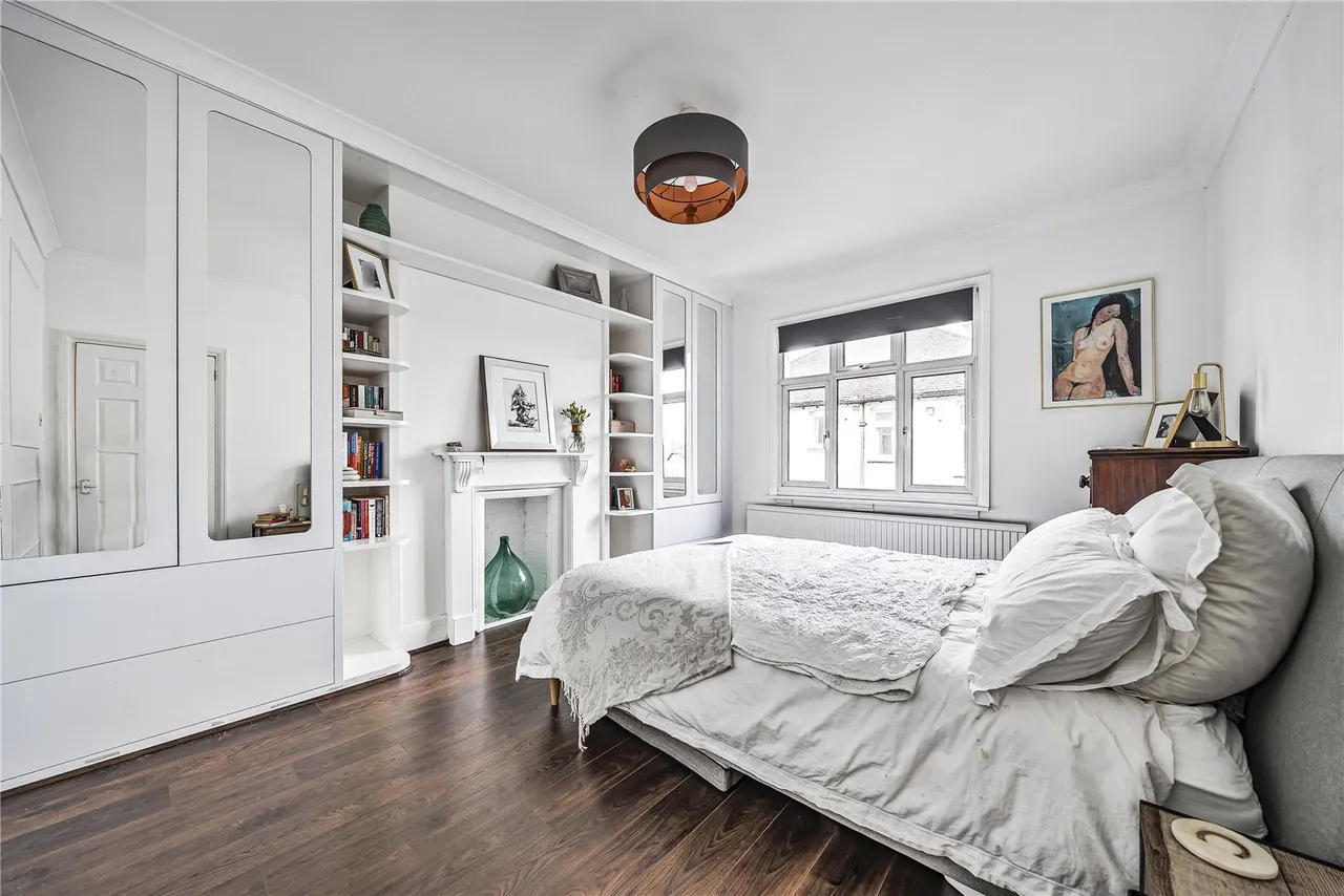 Chestnut Avenue, Hampton, TW12 2NU, photo 6