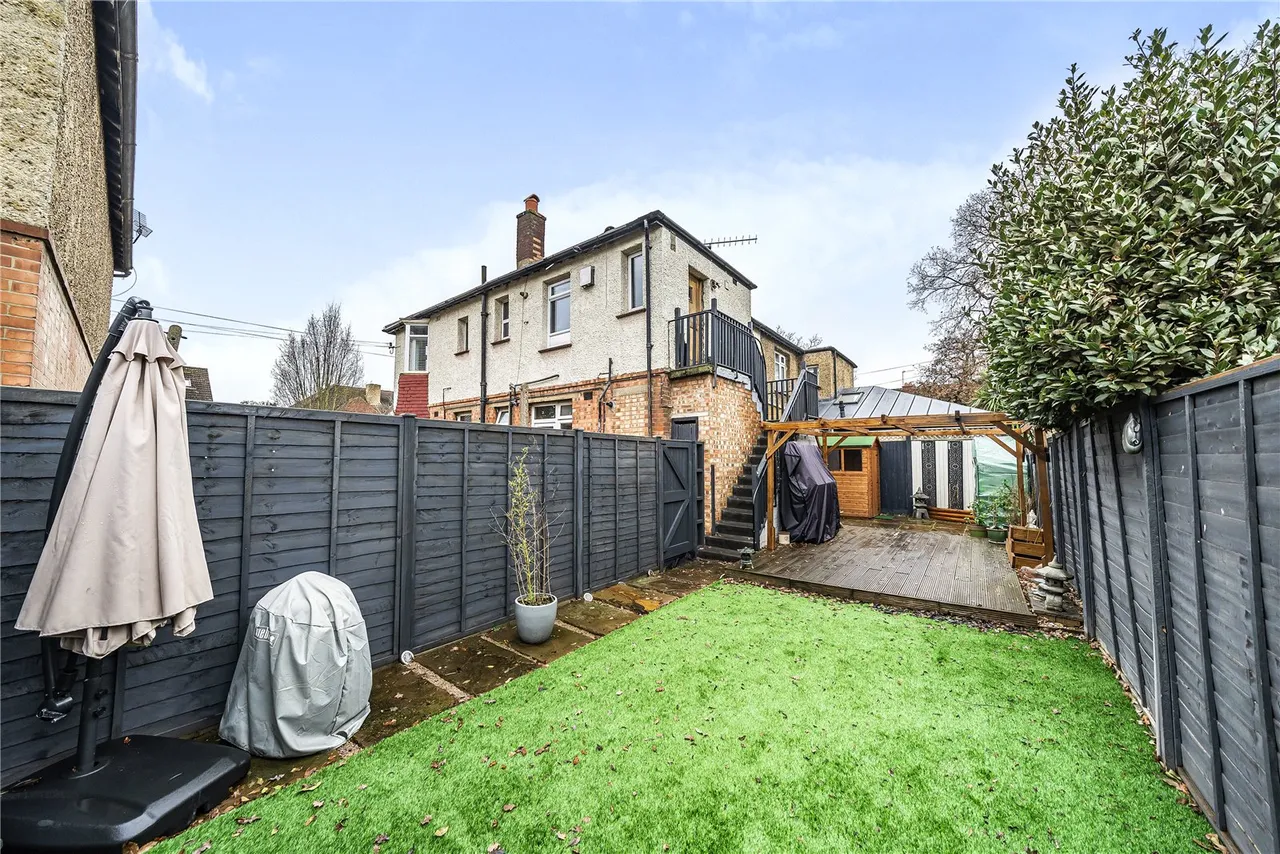 Chestnut Avenue, Hampton, TW12 2NU, photo 9