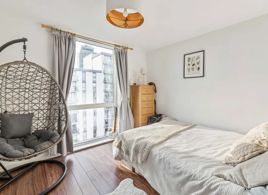 Clayponds Lane, Brentford, TW8, photo 5