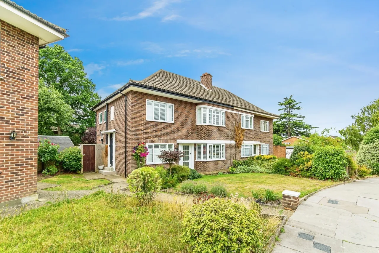 2 bed flat for sale — Lyconby Gardens, Croydon, CR0