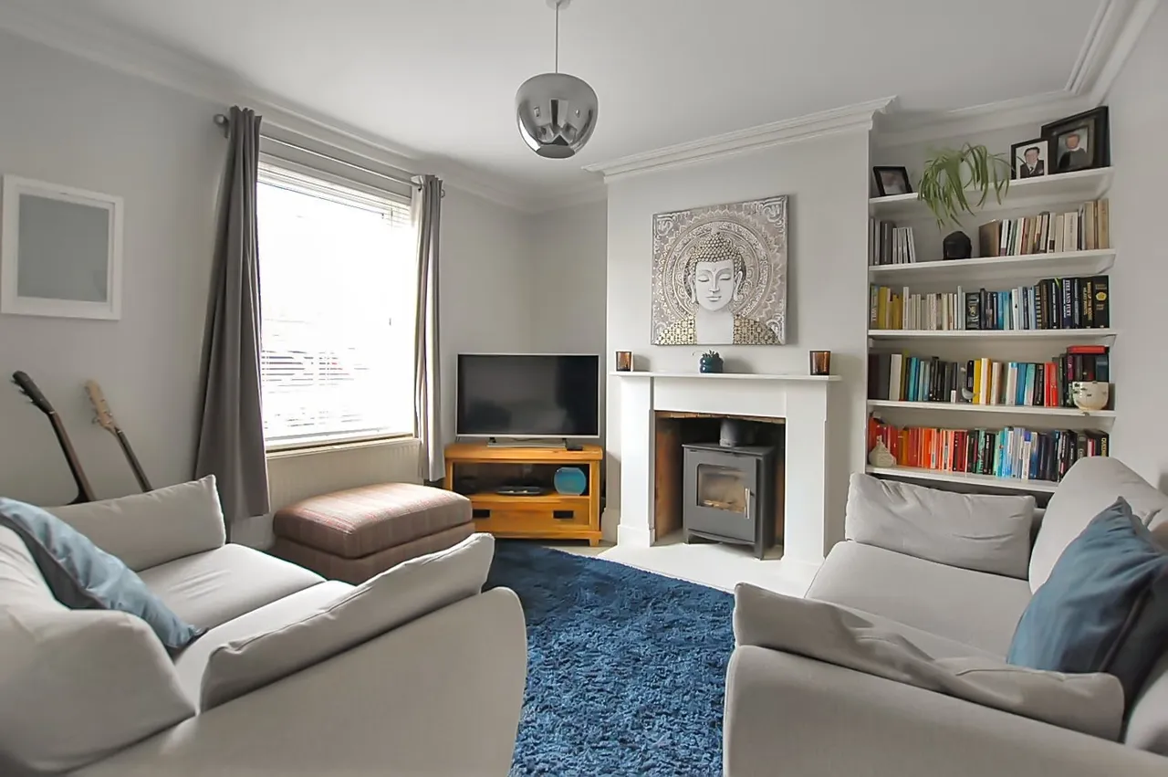 London Road, Charlton Kings, Cheltenham, GL52 6YX, photo 4