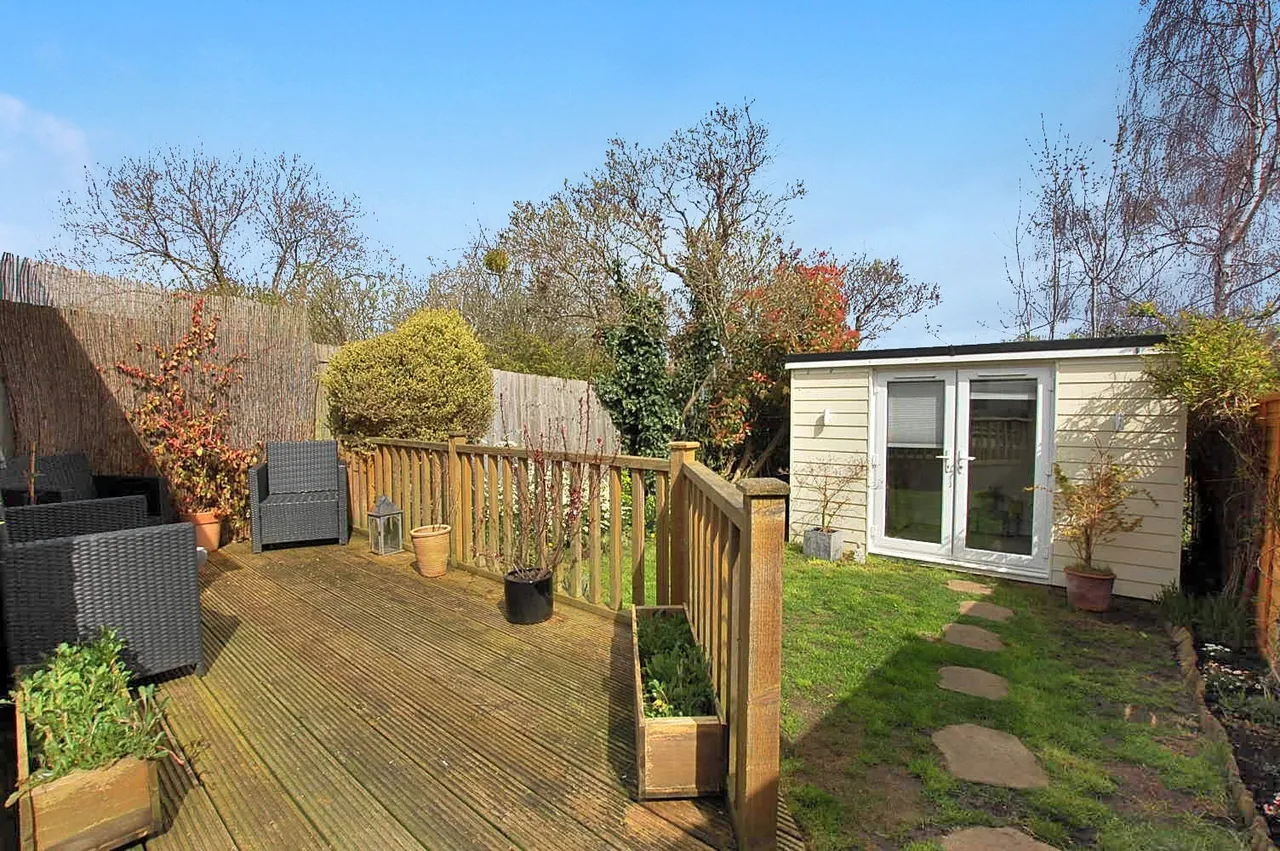 London Road, Charlton Kings, Cheltenham, GL52 6YX, photo 10