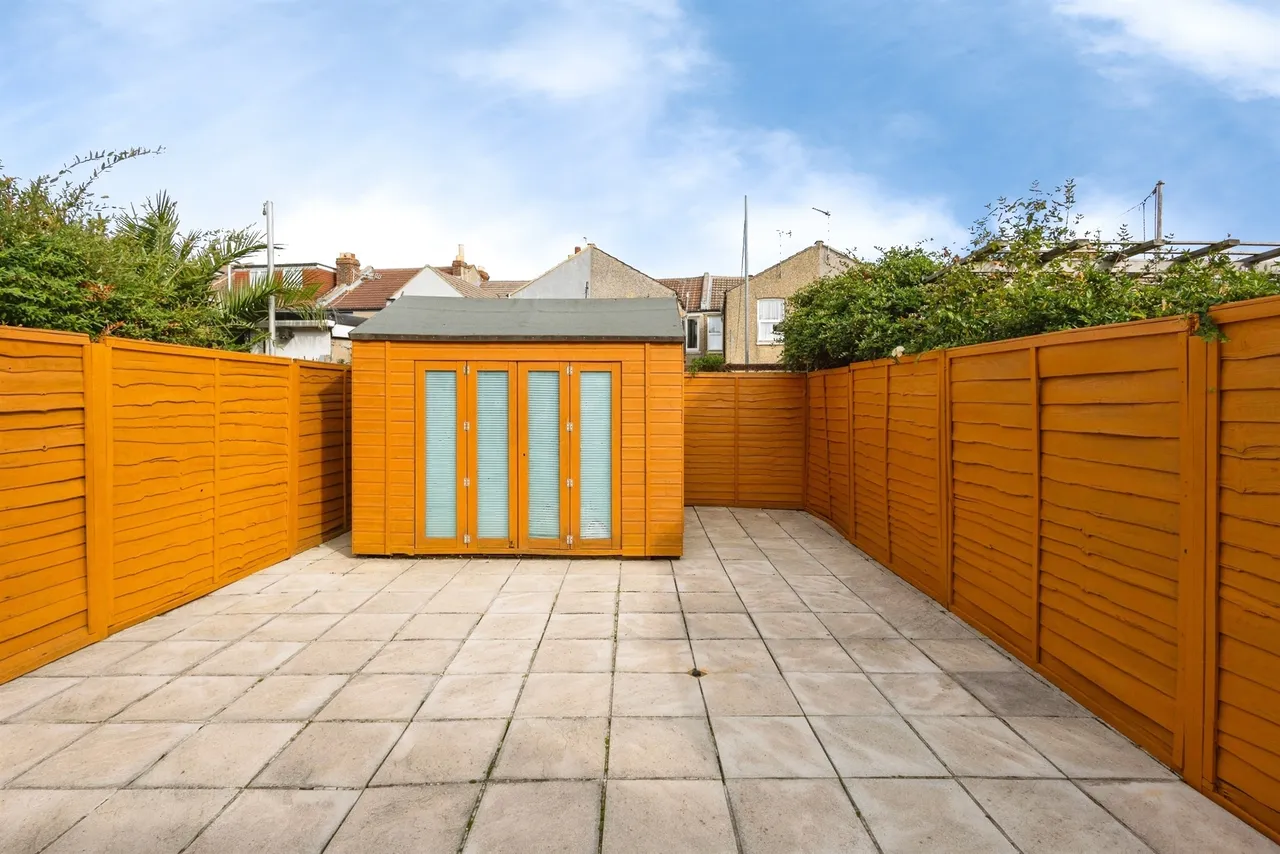 St Chads Avenue, Portsmouth, PO2, photo 12