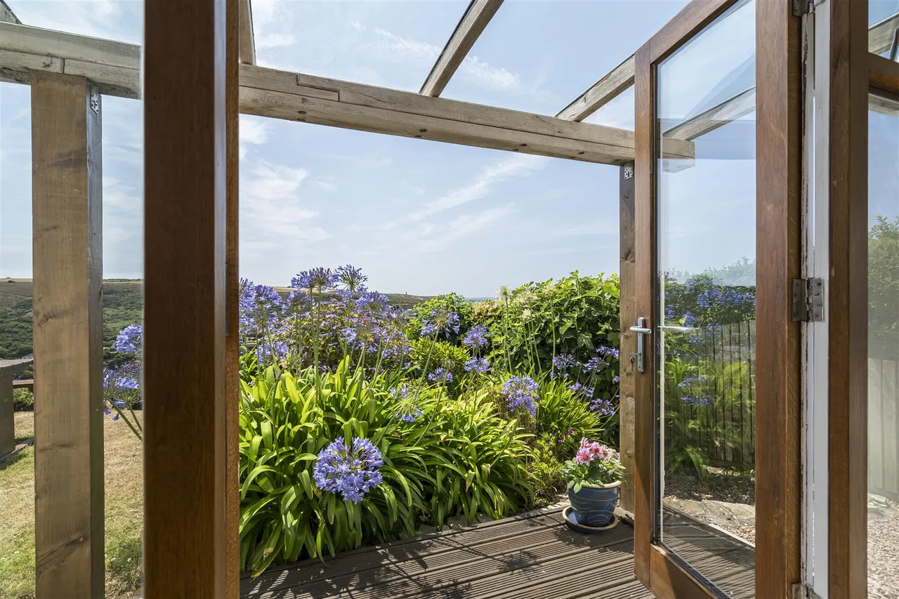Eastcliff, Porthtowan, photo 21