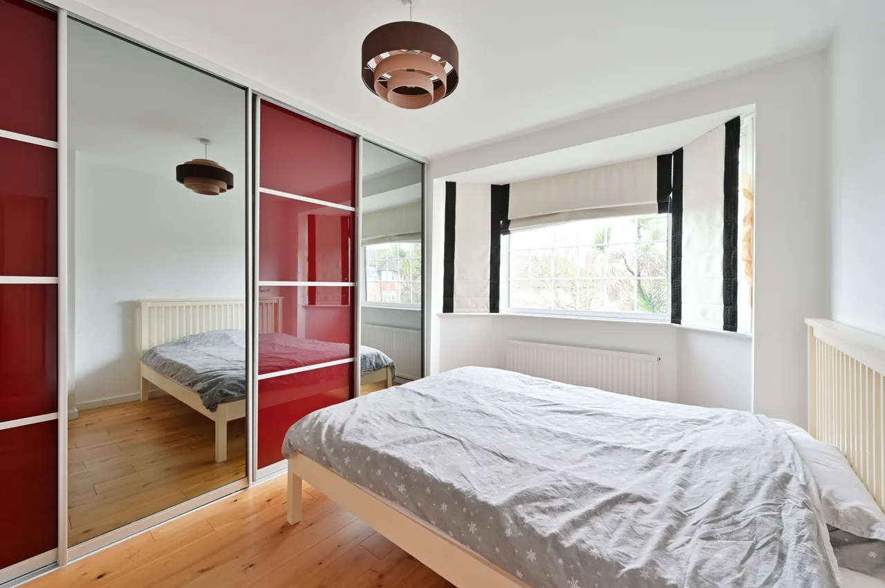65 Templecombe Way, London, photo 5