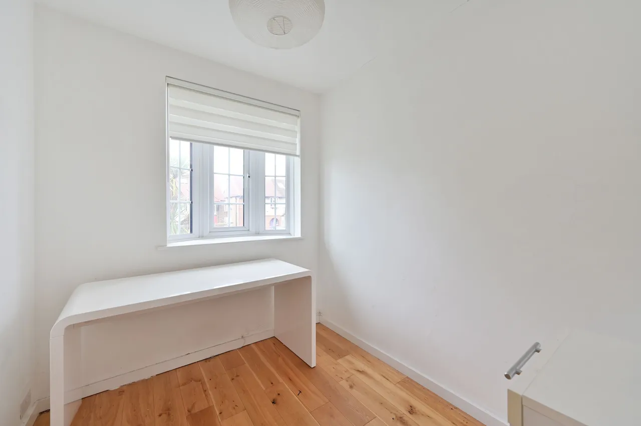 65 Templecombe Way, London, photo 8
