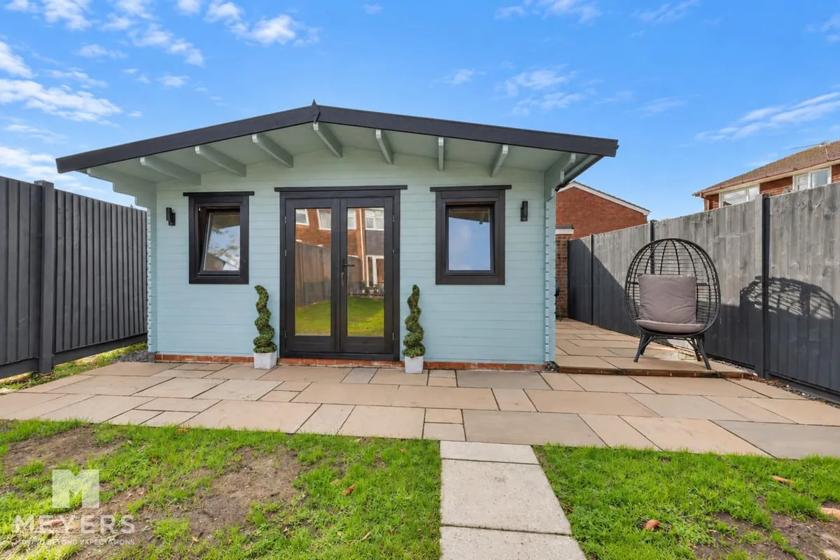 Bronte Avenue, Christchurch, BH23, photo 4