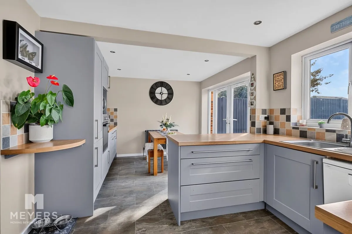 Bronte Avenue, Christchurch, BH23, photo 12