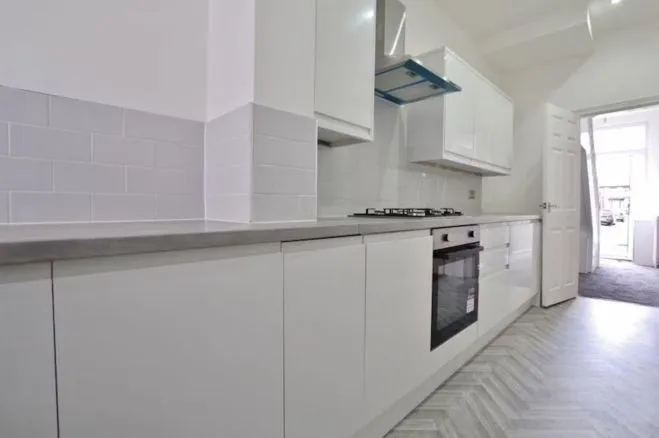 Callow Road, Liverpool, L15, photo 4