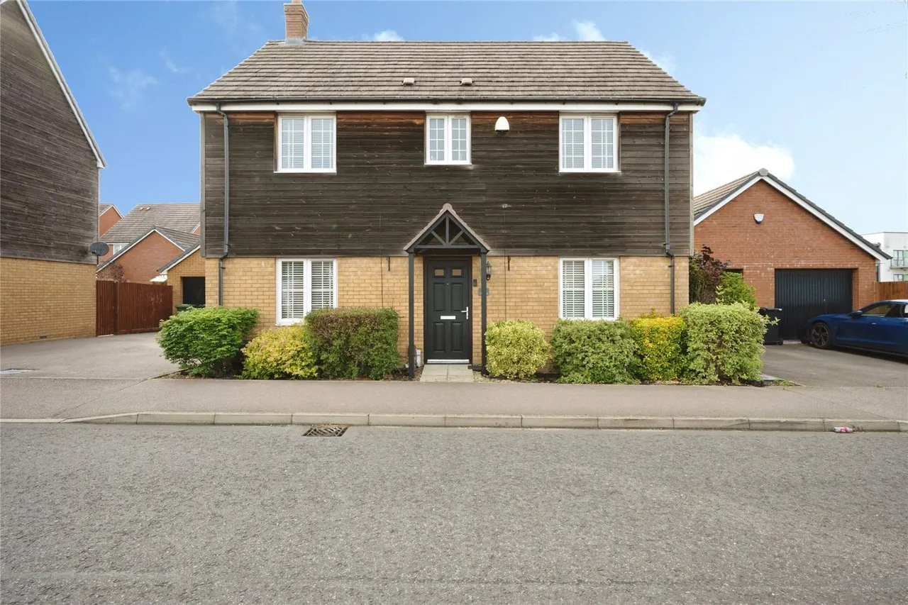 4 bed house for sale — Theedway, Leighton Buzzard, Bedfordshire, LU7