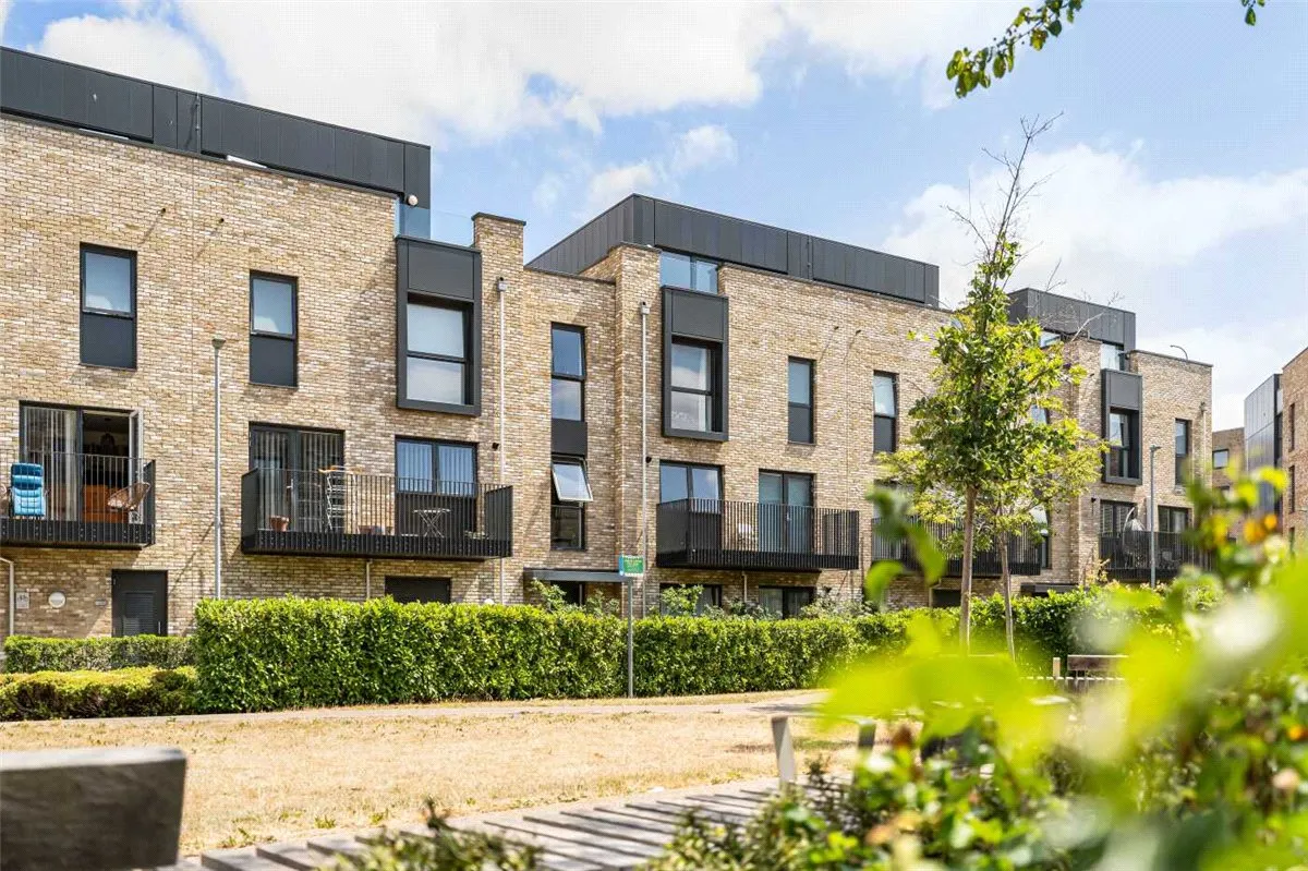 3 bed flat for sale, Henty Close, Trumpington, CB2