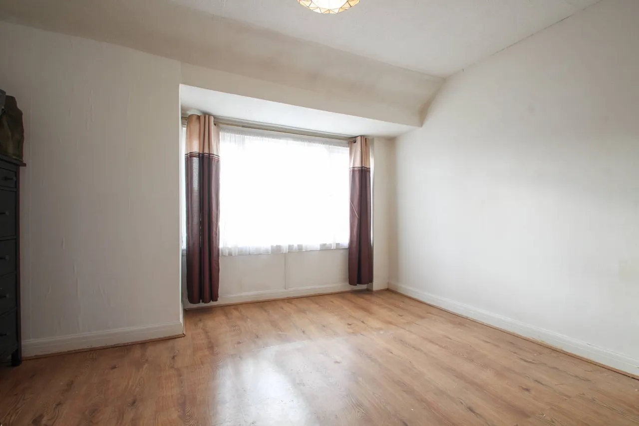 Ingleton Avenue, Welling, photo 8