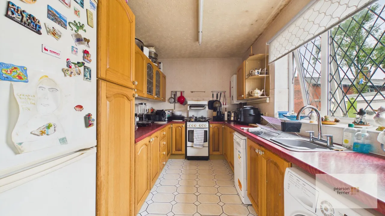 Milner Avenue, Bury, BL9 6NG, photo 6